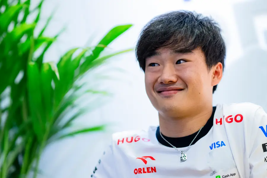 角田裕毅「休む暇なし」F1シンガポールGPの過酷な戦いへ！「FP1から予選まで1周3秒も速くなる」