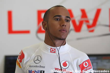 ルイス・ハミルトン欠席で、エイドリアン・スーティルの裁判が遅延か