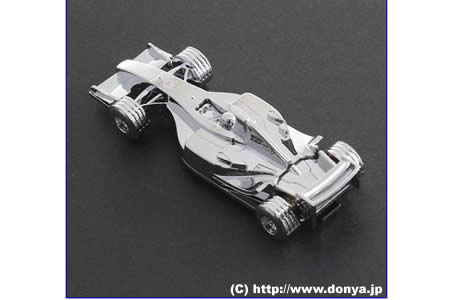 F1マシンのUSBメモリ登場
