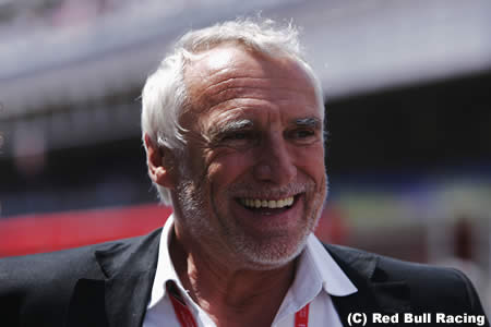 レッドブルのオーナー、大学に70億円を寄付