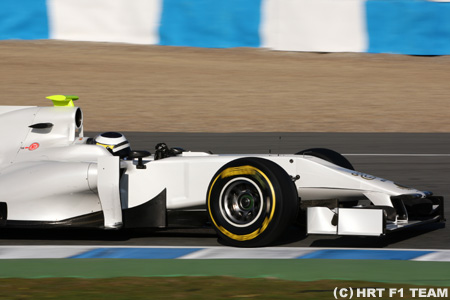 HRT、バルセロナテストでも新車デビューできない