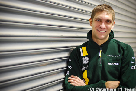 ケーターハム、ビタリー・ペトロフのレースドライバー起用を発表