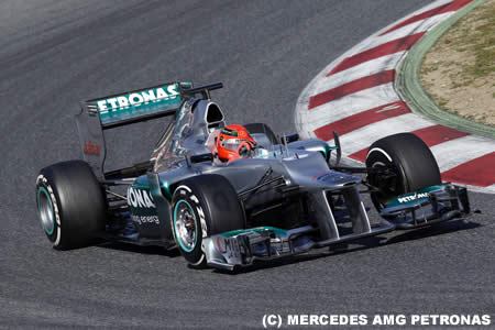 メルセデスAMGの新兵器は「Wダクト」