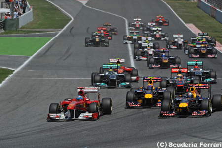 バルセロナ、バレンシアとの交互開催を提案か