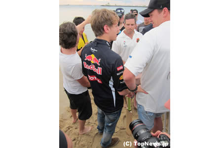 セバスチャン・ベッテルのファッションチェック＝F1オーストラリアGP