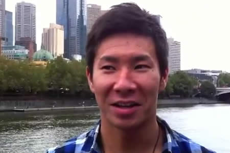 【動画】小林可夢偉、日本語メッセージ「しっかりいい成績を残したい」