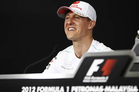 ミハエル・シューマッハは来年以降も現役を続けるべきと元王者