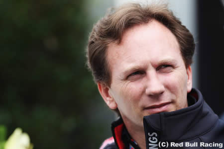 レッドブルのチーム代表、フェラーリ移籍の可能性を否定