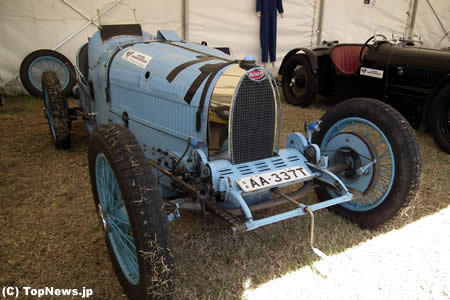 F1オーストラリアGPのヒストリックカー（Bugatti Type 37A）