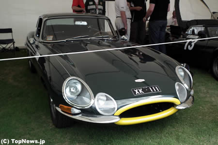 F1オーストラリアGPのヒストリックカー（E-Type Jaguar）