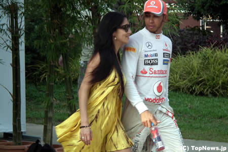 ニコール・シャージンガー、ルイス・ハミルトンとの復縁を認める