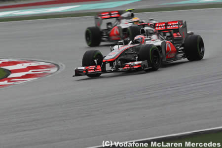 マクラーレン、新Fダクトはいまだ完成せず