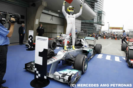 ニコ・ロズベルグ、初優勝に歓喜＝F1中国GP　その1