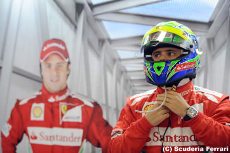 フェリペ・マッサは「燃料の無駄」と伊メディア