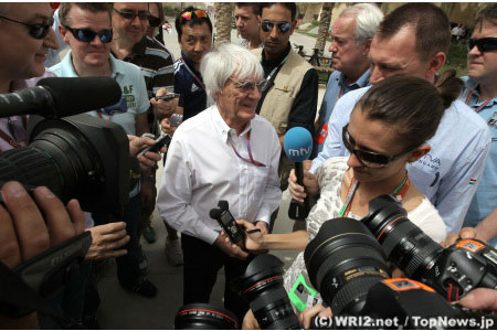 F1ボス、バーレーンで用いられたスローガンに不満