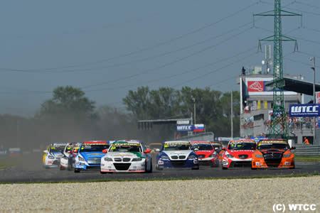 WTCC第4戦スロバキア、ガブリエル・タルキーニとロバート・ハフが優勝