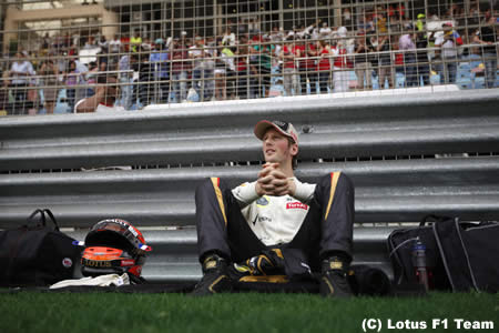 ロメ・グロジャンはF1で勝てるとフェルナンド・アロンソ