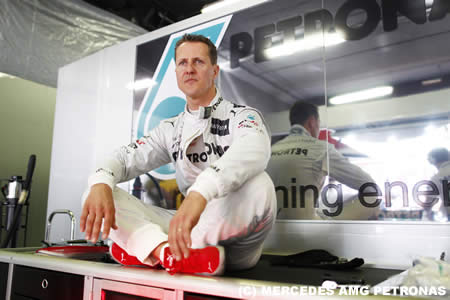 「ミハエル・シューマッハは自問自答し始める」とメルセデスAMG首脳