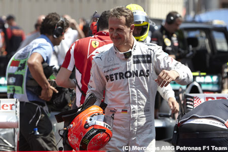 メルセデスAMG、チームオーダーを否定せず