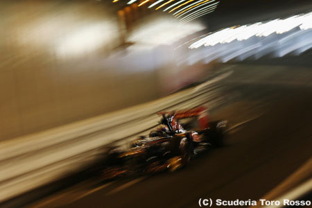 ダニエル・リチャルド「ターン15で縁石にひっかけてしまった」