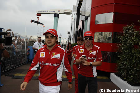 フェラーリには新しいナンバー2が必要と元F1王者