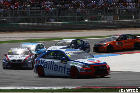 WTCC第7戦ポルトガル、イバン・ミュラーと「ミシェル・バイヨン」が優勝