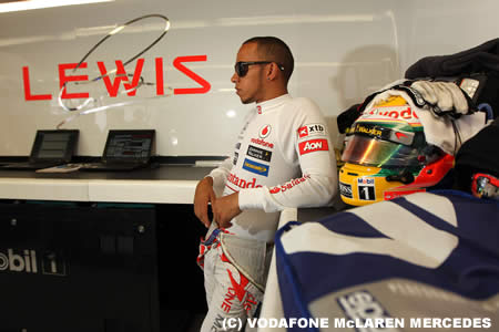 ルイス・ハミルトンはレッドブルになじまないと首脳