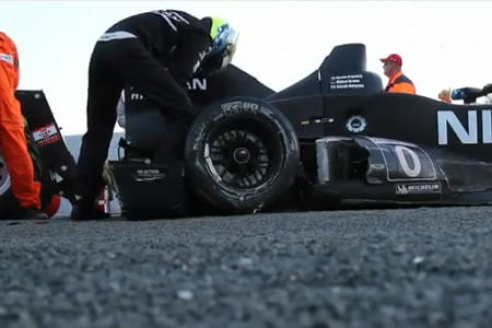 【動画】日産デルタウイング、本山哲による懸命の修復作業も実らずル・マン24時間リタイア