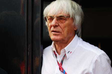 汚職スキャンダルに対し平静を装うF1のボス