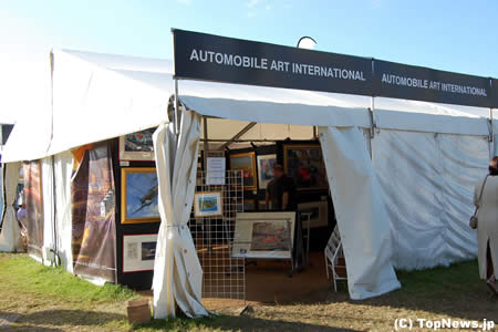 クルマ好きの絵画も販売＝グッドウッド2012