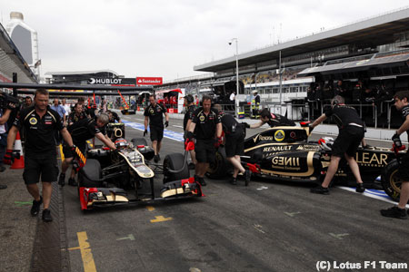 キミ・ライコネンとロメ・グロジャンに満足のチーム会長