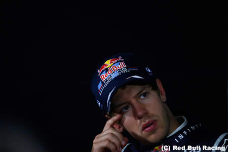 レッドブル、セバスチャン・ベッテルのペナルティーは「ダブルスタンダード」と批判