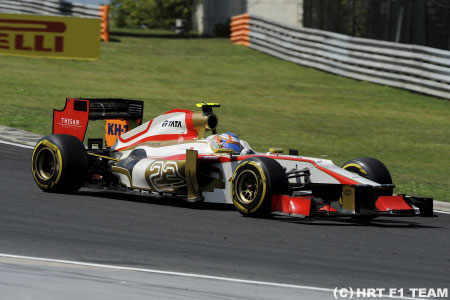 ナレイン・カーティケヤン「ステアリングが壊れて3コーナーでコースアウトした」