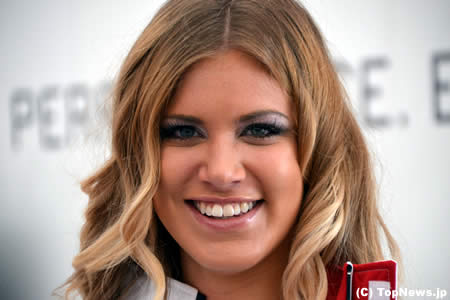 F1イギリスGPの美女　その5