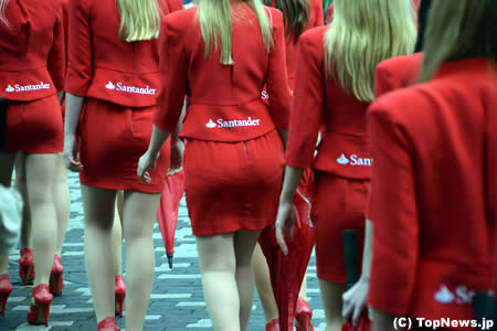 F1イギリスGPの美女　その11