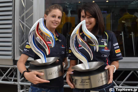 優勝トロフィーはレッドブルへ＝F1イギリスGP