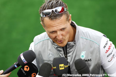 シューマッハの現役続投を予想する元F1ドライバー