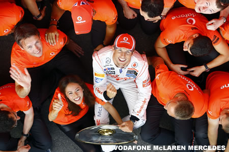 次の300戦出場ドライバーはバトン