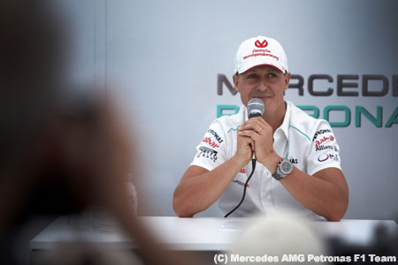 シューマッハ、会見の5分前にチームに引退を伝える