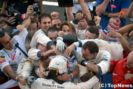 可夢偉3位、初表彰台を母国で飾る！　優勝はベッテル＝F1日本GP決勝