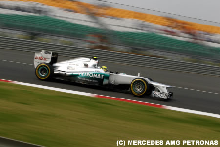 ロズベルグ「明日は新品タイヤが使えてよりいいペースで走れる」