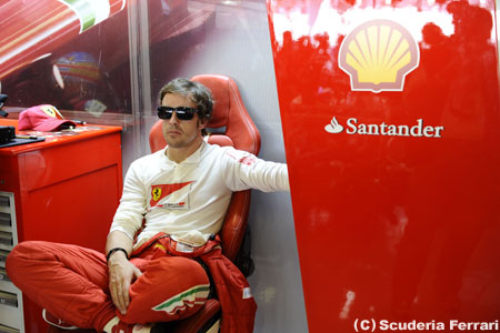 アロンソの望みの綱はレッドブルのトラブルか