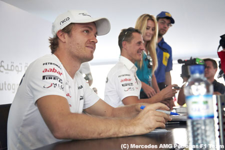 メルセデスAMGはハミルトンとシューマッハで挑むべきだとビルヌーブ