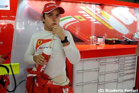 マッサ「ギアボックスが壊れても、壊れたまま走る」