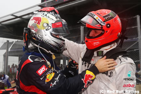 ベッテルに譲ったシューマッハを弟が擁護