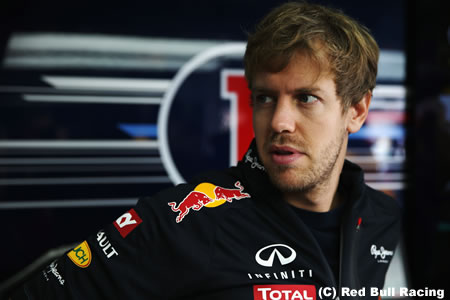 レッドブル、ベッテルと2016年まで契約との報道を否定