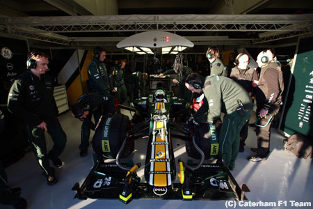 ケーターハム、2013年型車をF1へレステストで発表