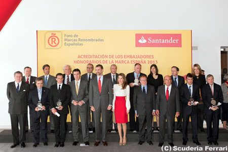 アロンソ、スペインの名誉大使に