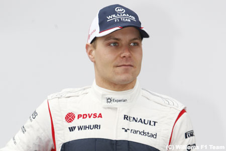 新車初走行を待ちきれないF1デビューのボッタス