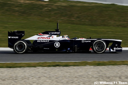 FIA、ウィリアムズの排気は「違法」